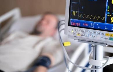 Bố chồng nằm viện, em dâu buông lời chua chát khi bàn việc góp viện phí